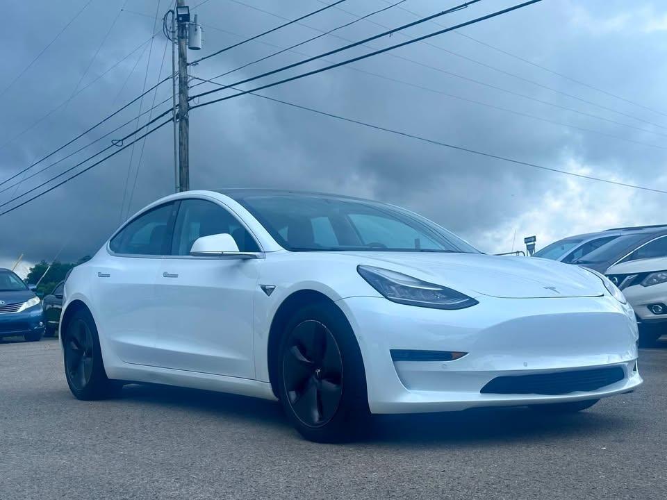 tesla model 3 2019 5YJ3E1EB6KF388435 image tesla model 3 2019 5YJ3E1EB6KF388435 image